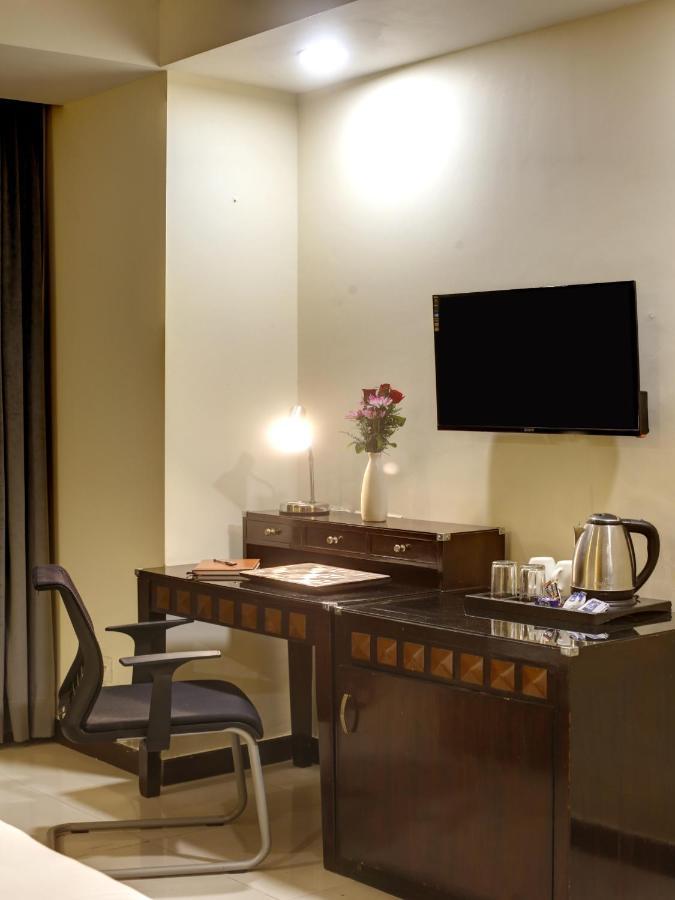 Lime Stays B&B Gk-2 At Greater Kailash Metro South Delhi Nearby Saket Select City New Delhi Buitenkant foto